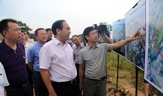 阳卫国现场办公明确要求 确保铜塘湾保税物流中心如期建成(图)