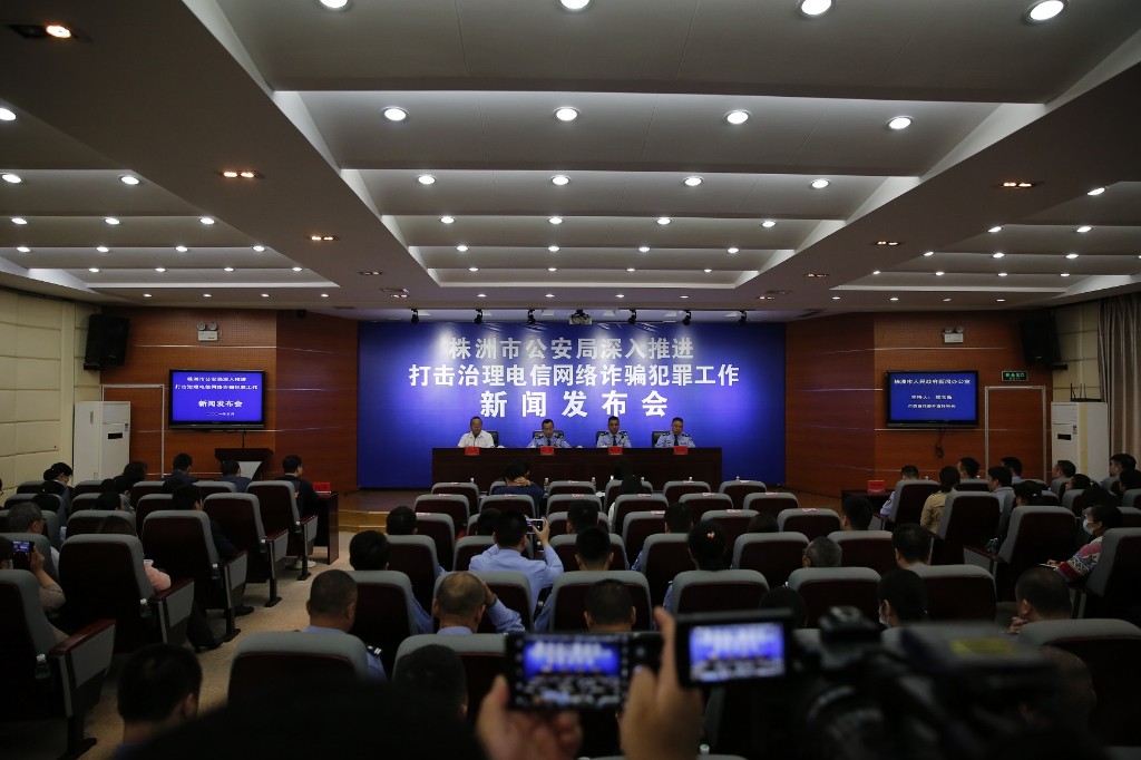 ea8e105b8b66e6fb65d6ae12eb53135